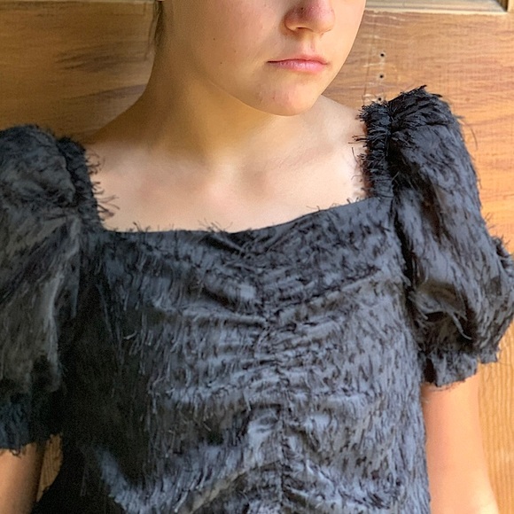 Zara girls square neck ruched front shirt with puff sleeves - Picture 2 of 11